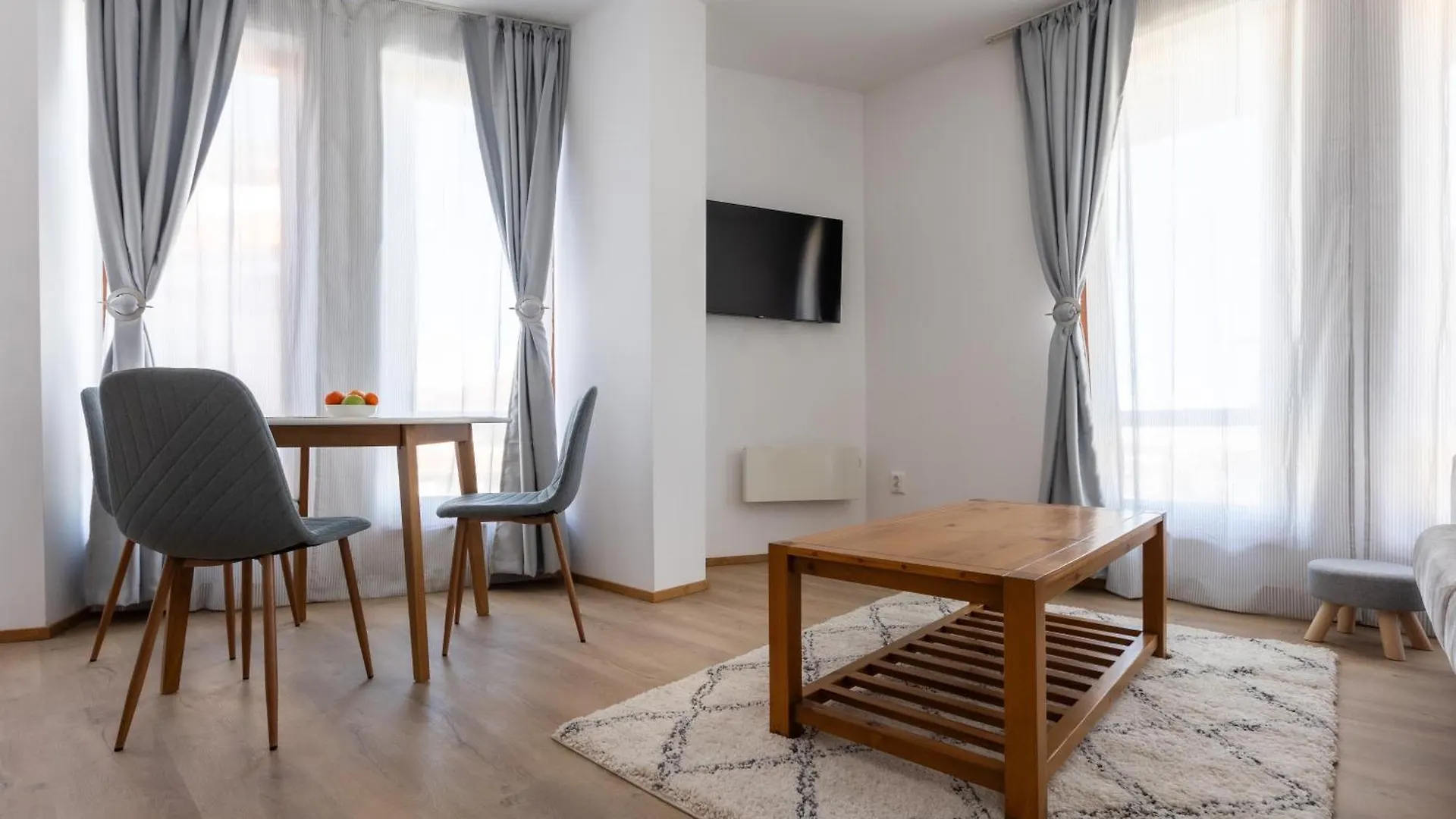 Light One Bed Flat Next To The Ski Lift Bansko Apartment